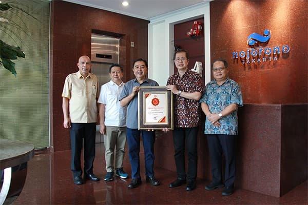 Nojorono Kudus Raih Penghargaan Best Customer Experience Team dalam ajang Indonesia Customer Experience Champions 2022